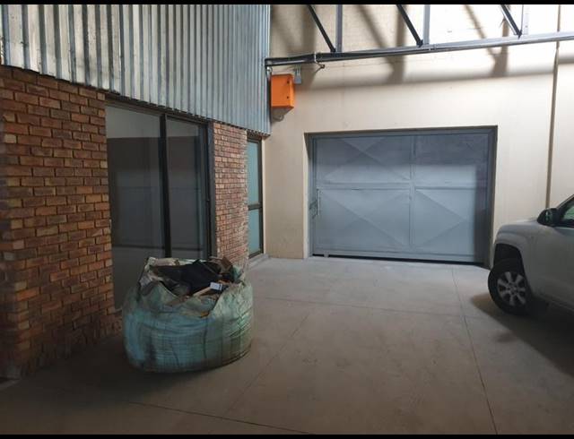 INDUSTRIAL PROPERTY TO RENT IN SILVERTON
